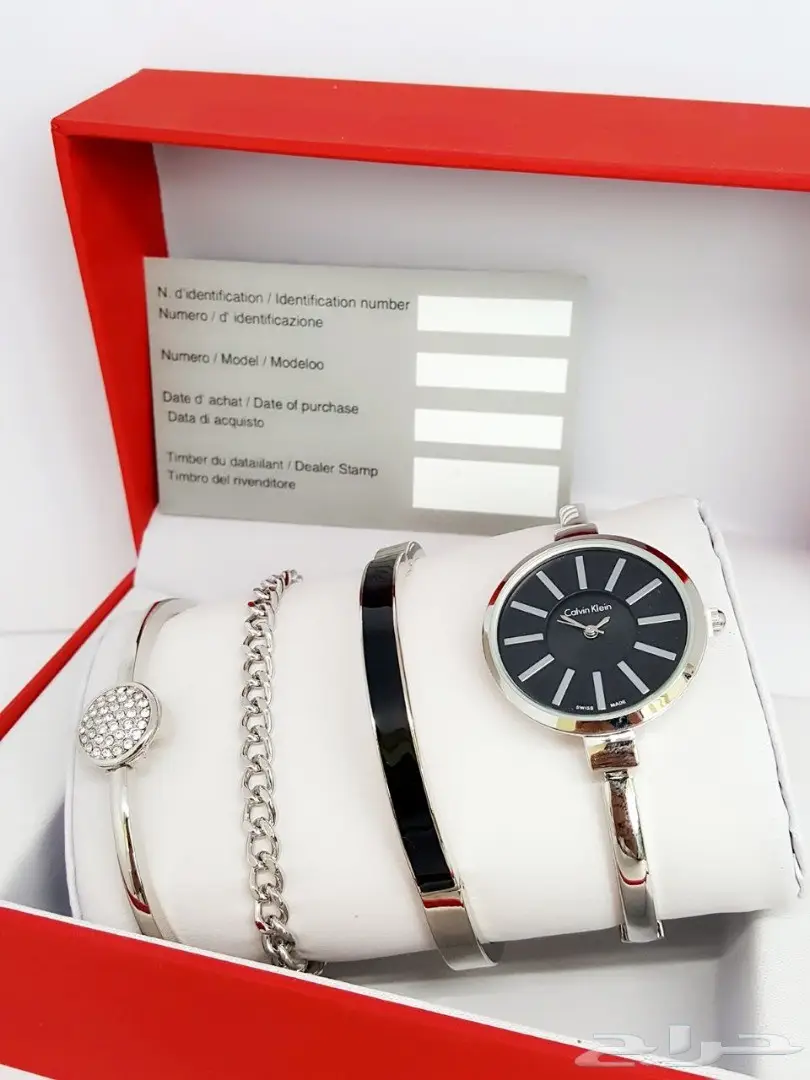 أطقم كالفن كلاين النسائية الجديدة - ألوان مذهلة! (image 14)