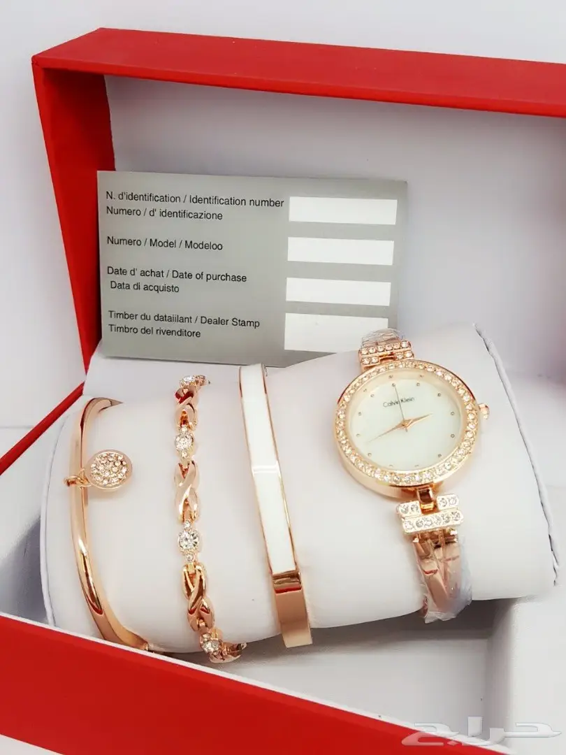 أطقم كالفن كلاين النسائية الجديدة - ألوان مذهلة! (image 17)