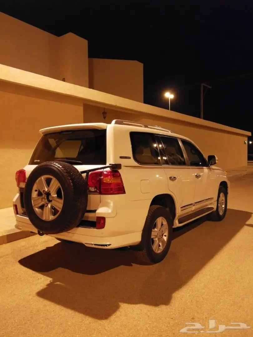 لاندكروزر GXR 2015 فل كامل  (image 1)