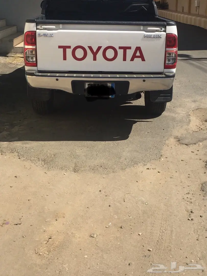 للبيع هايلكس دبل 2015 نظيف (image 2)