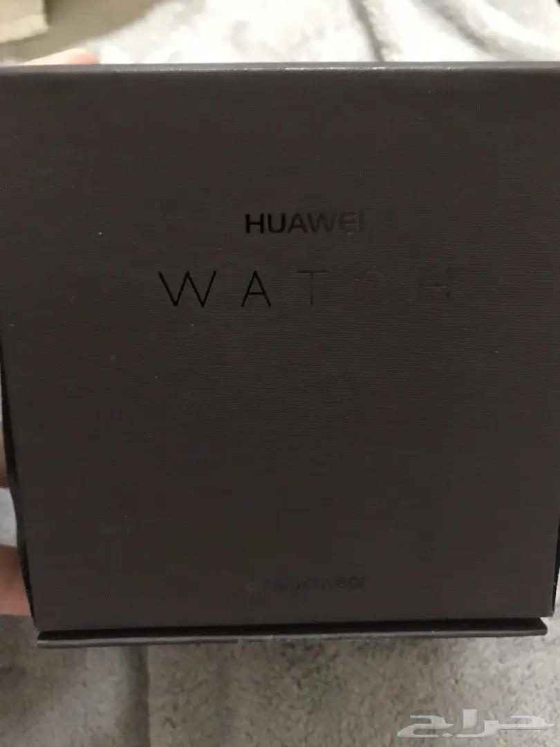 ساعة هواوي w1ذهبية اللون اخت الجديد (image 3)