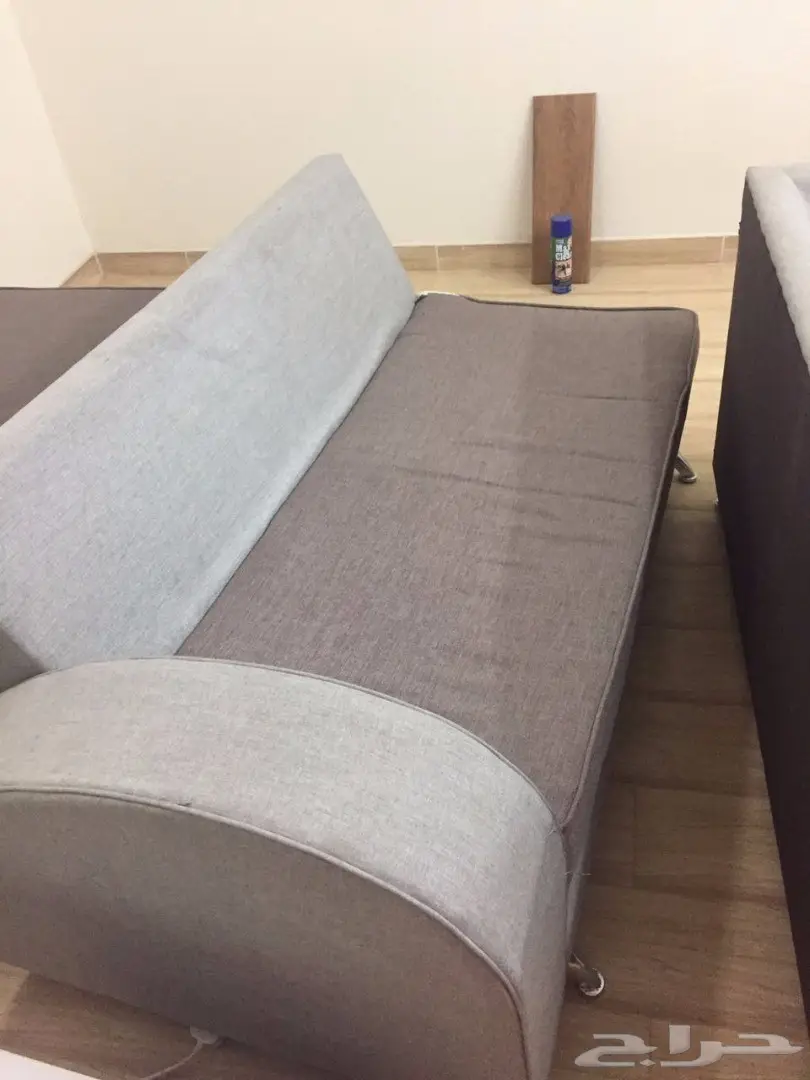 مجلس عزاب للبيع  (image 1)