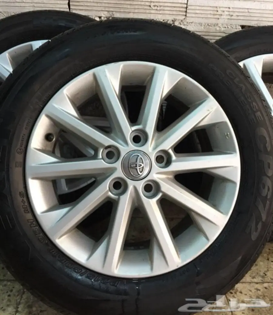 جنوط كامري 2016 GLX الشكل الفل مع كفرات نظيفه