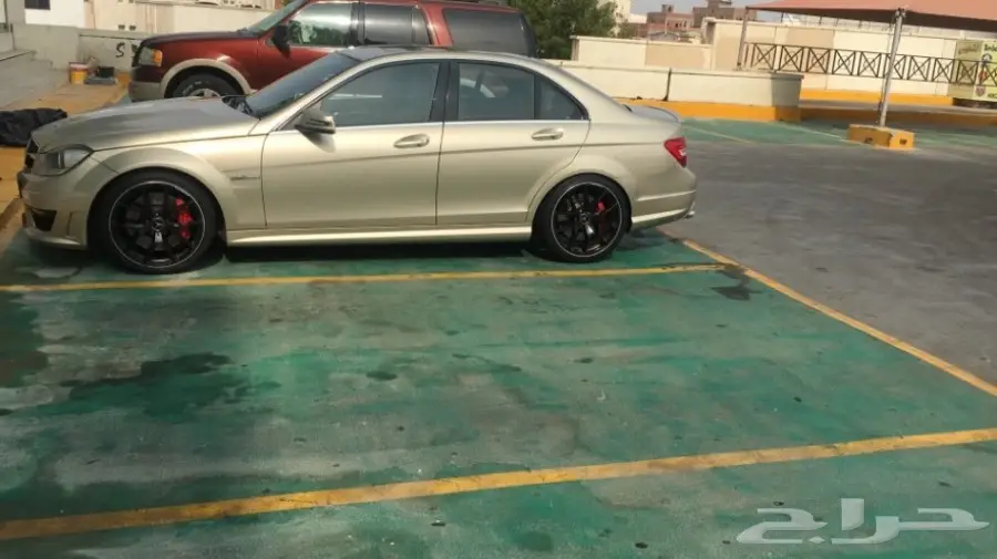 C63 amg marcedes (image 1)