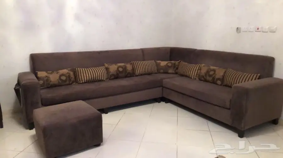 كنب للبيع نظيف جدا 