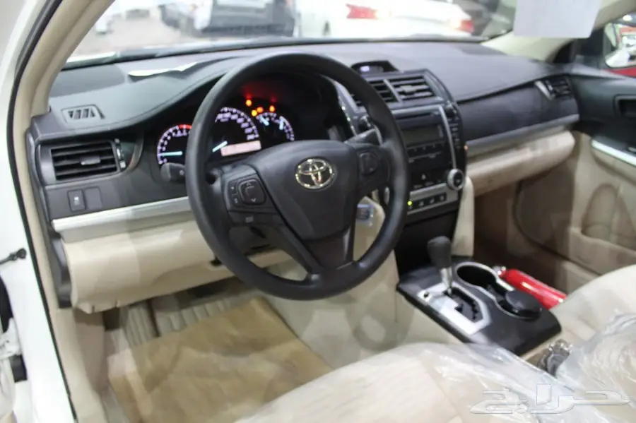    تويوتا كامري GL بريمي موديل 2017 (image 7)
