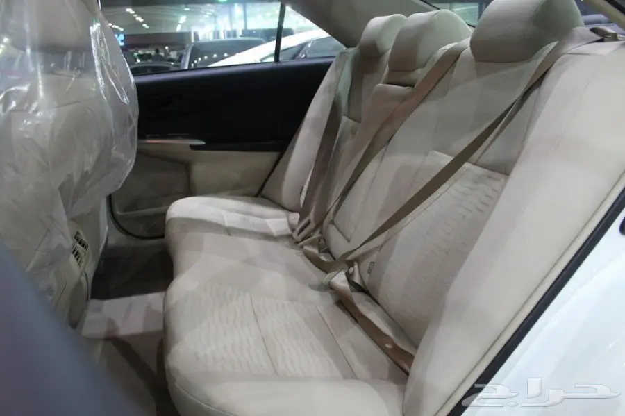    تويوتا كامري GL بريمي موديل 2017 (image 9)