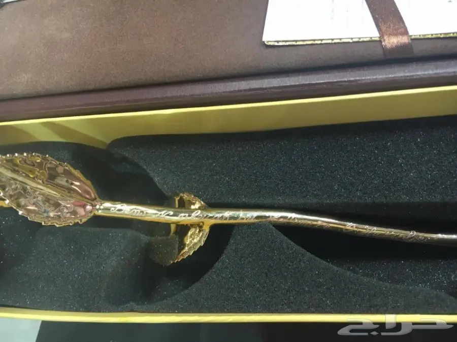 عرض للورد الذهب الملون احفر عبارتك وميز هديتك (image 15)