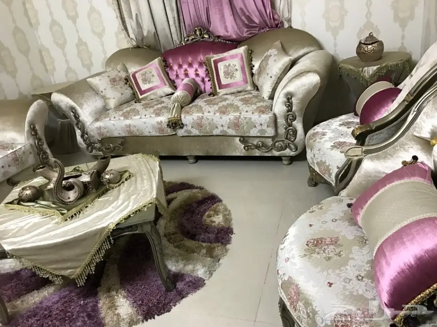 كنب نظيف جدا للبيع الجاد فقط