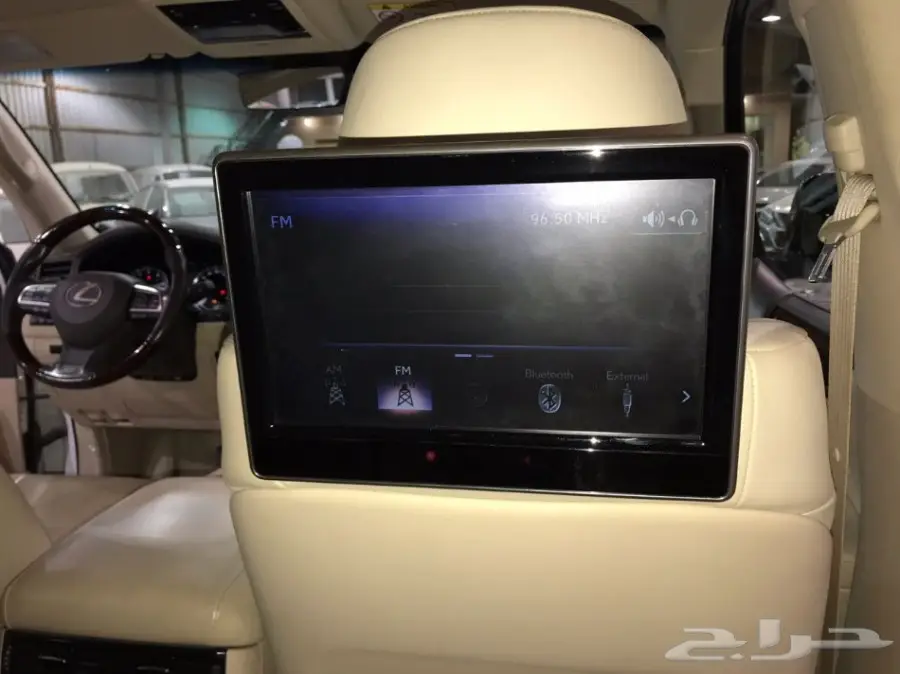 لكزس ال اكس 570 ابيض 2016 - معرض سما 2 (image 24)