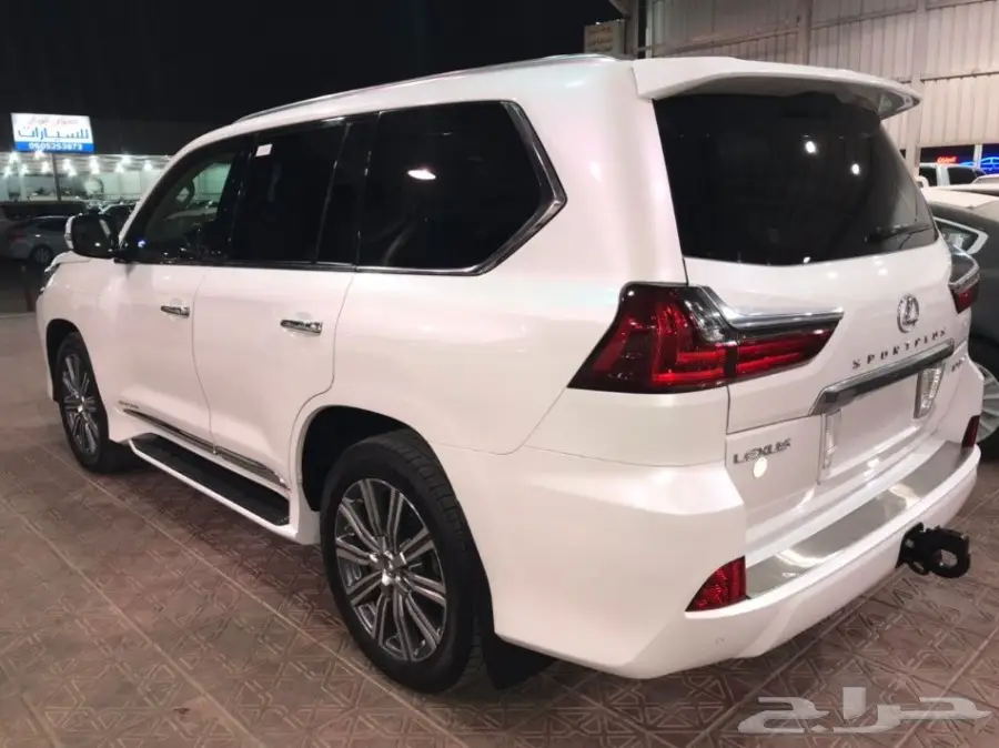  لكزس ال اكس 570 ابيض 2016 - معرض سما 2 (image 31)