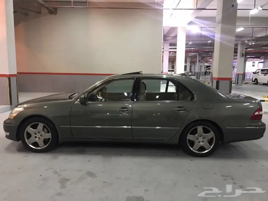 للبيع لكزس LS430 موديل 2005 وارد أمريكا (image 2)