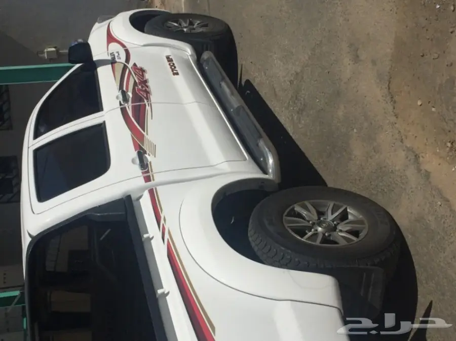 للبيع هايلكس دبل 2015 نظيف (image 5)