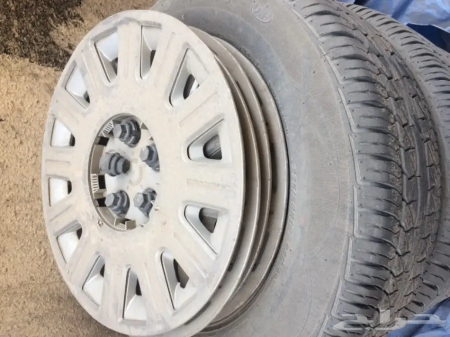 للبيع طقم جنوط فورد بوليسي  (image 1)