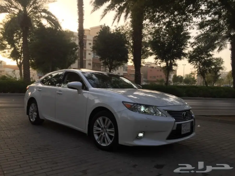 لكزس  ..ES 350   ..2014 ..CC ..  وكاله مخزن  (image 13)