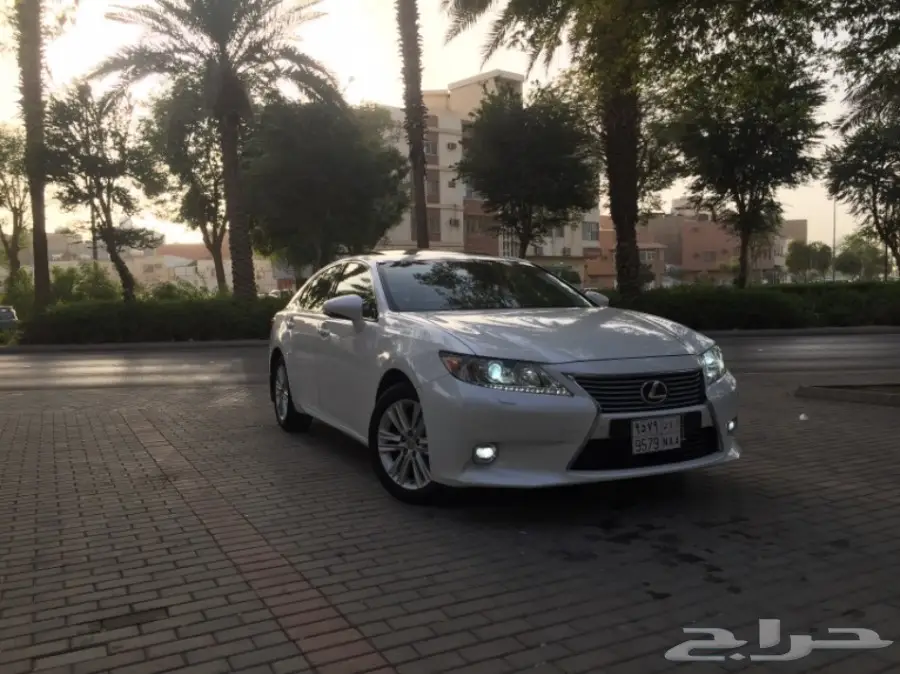 لكزس  ..ES 350   ..2014 ..CC ..  وكاله مخزن  (image 14)