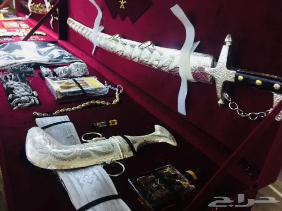 طقم هدية 2018 فخم بكل تفاصيله ويجمل شاهد  (image 2)
