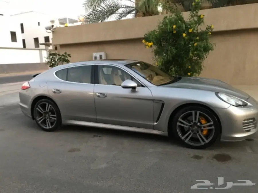 بورش بانوميرا4S موديل 2011 (image 19)