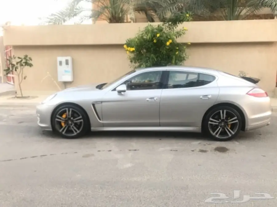 بورش بانوميرا4S موديل 2011 (image 21)