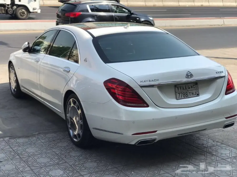 مكتب تاجير سيارات فخمة في جدة 0560069985 (image 1)