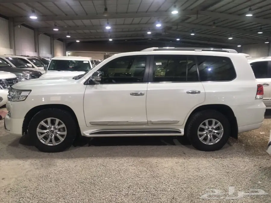 للبيع في اكس ارا 2017 شبه جديد  (image 5)