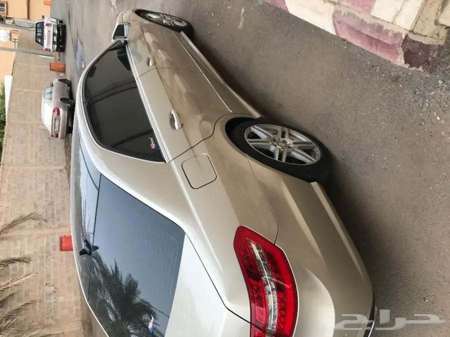 مرسيدس E300 2012 نضيف جدا (image 5)