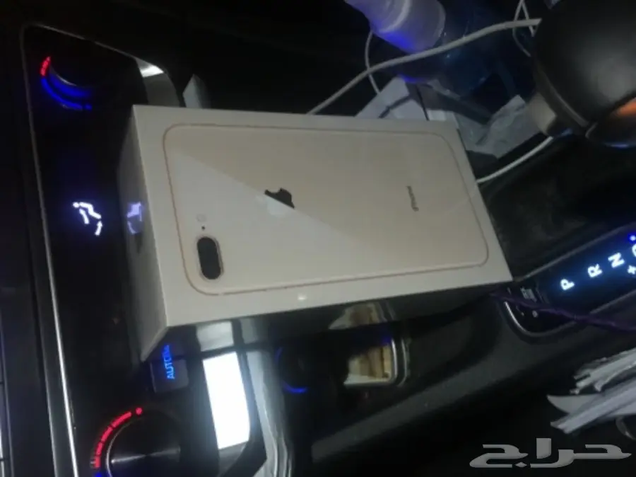 ايفون 8 بلس 256 ذهبي 