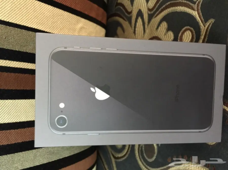 آيفون 8 اسود 64 جيجا