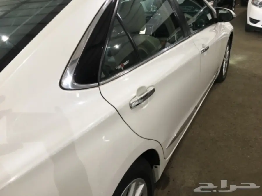 للبيع تويوتا كامري GLX-2016 بصمةفل (image 1)