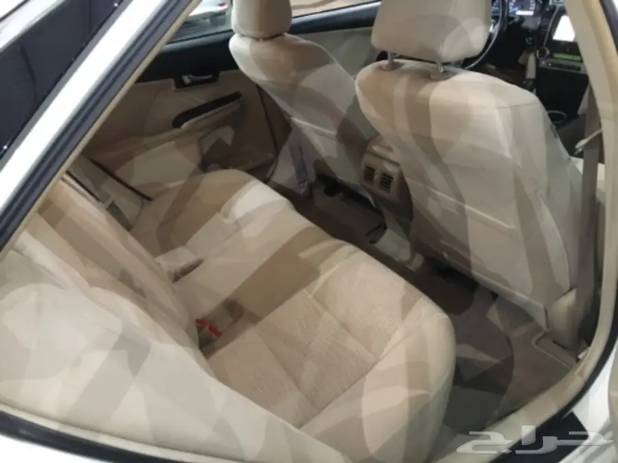 للبيع تويوتا كامري GLX-2016 بصمةفل (image 2)