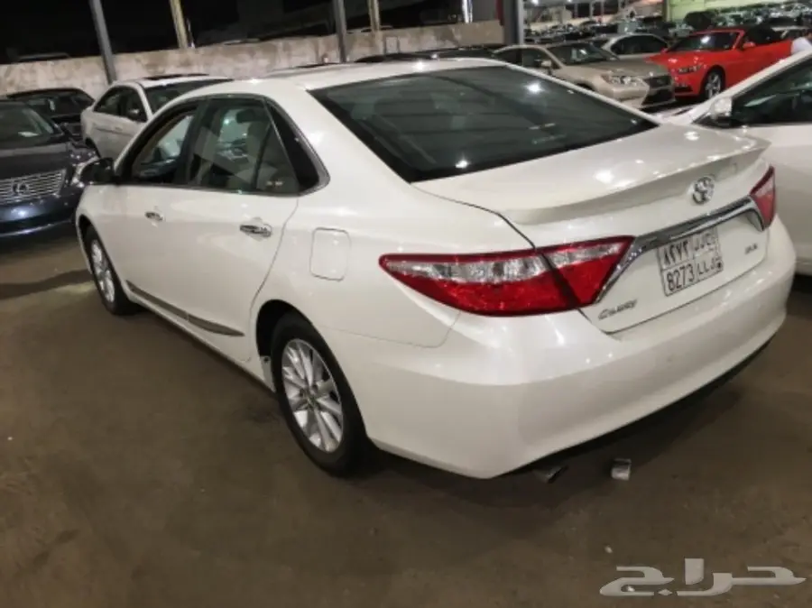 للبيع تويوتا كامري GLX-2016 بصمةفل (image 12)