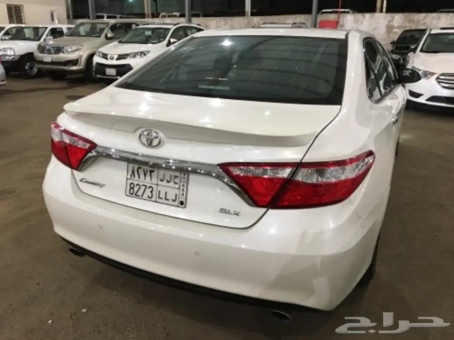 للبيع تويوتا كامري GLX-2016 بصمةفل (image 13)
