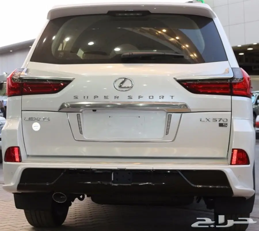 للبيع لكزس 2018بريمي ابيض داخل بيج 