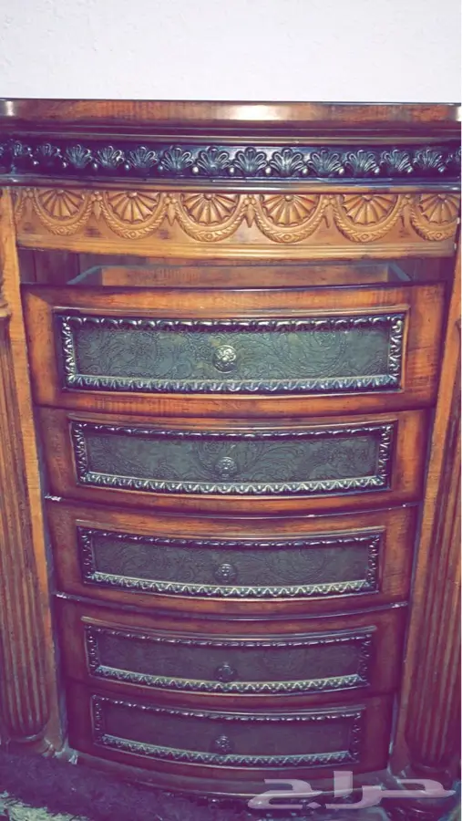 غرفه نوم كامله للبيع . (image 1)