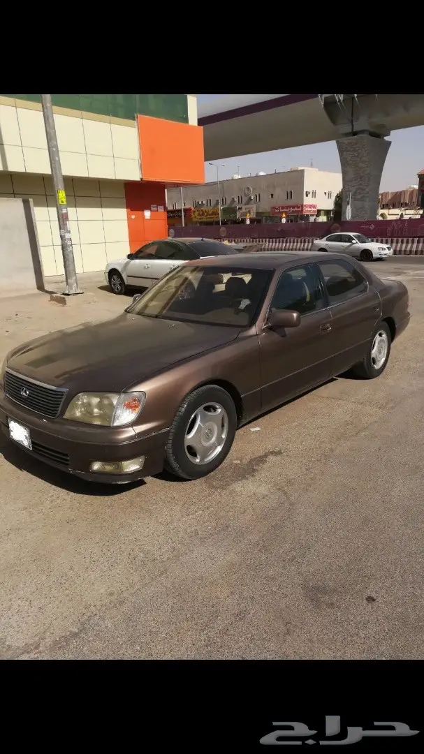 لكزس LS 400 (image 0)