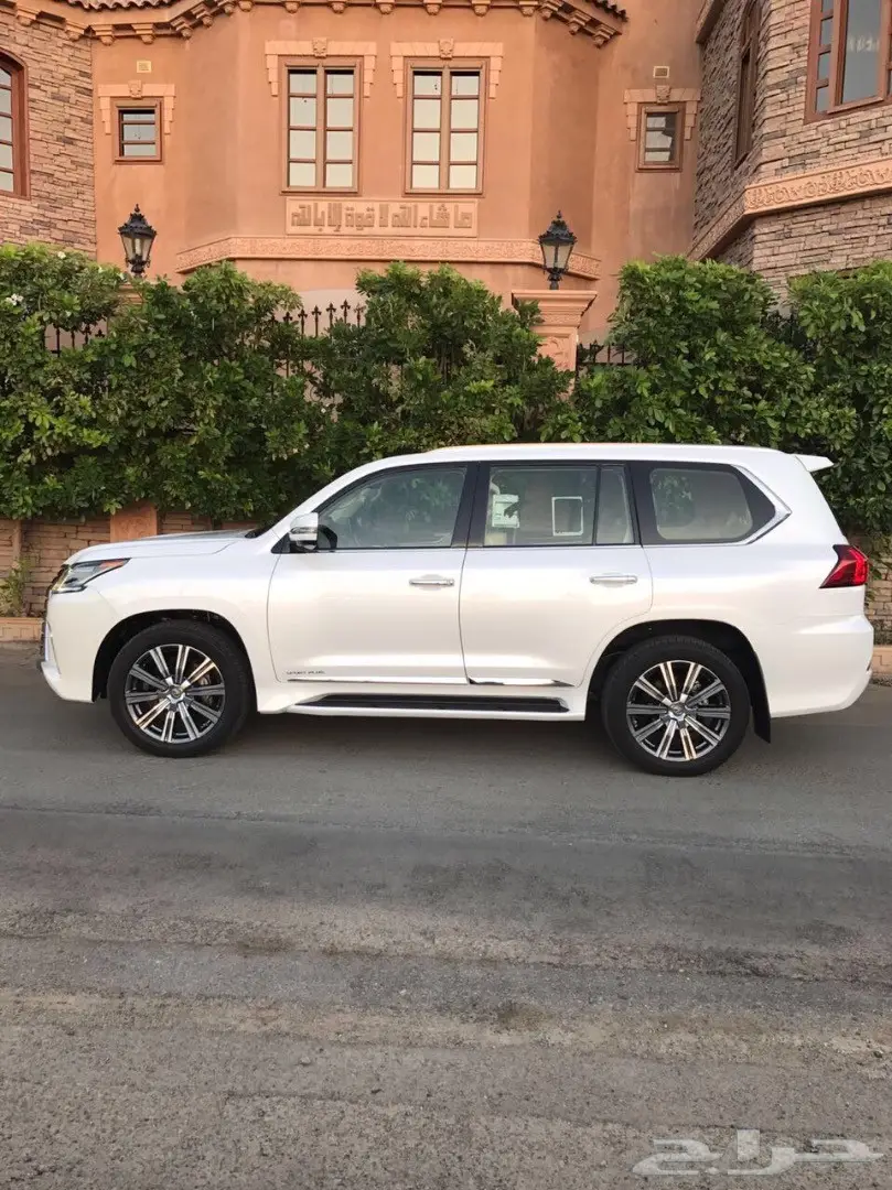 جيب لكزس 2017 - فل كامل - فرصة لا تُفوت! (image 2)