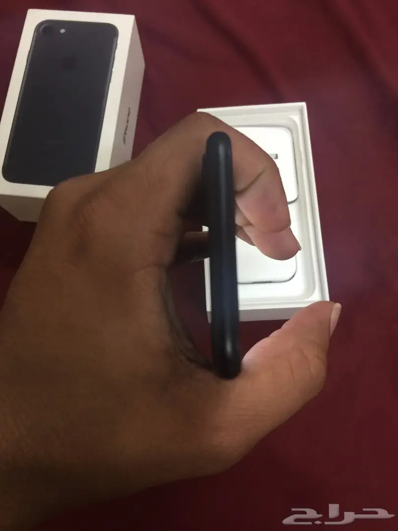 للبيع ايفون 7 اسود مطفي (image 3)