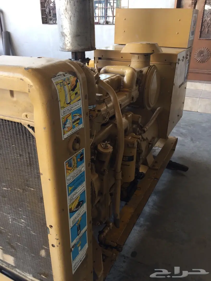 للبيع مكينة كهرب مولد نوع كتربلر نظيفه جدا (image 4)