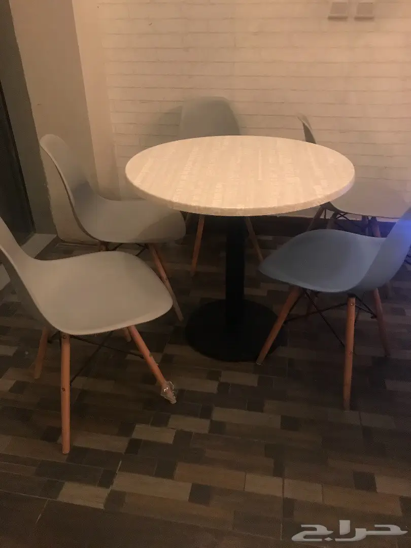 طاولات دائريه للكافيهات والمطاعم 