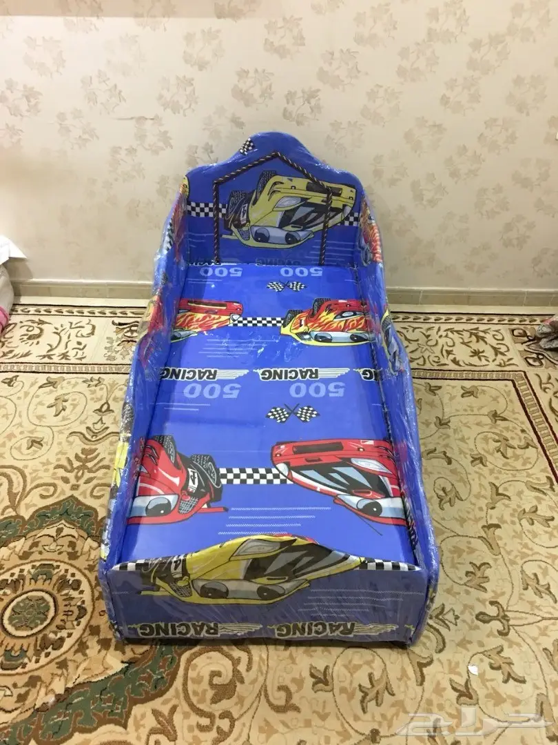 سرير اطفال للبيع 