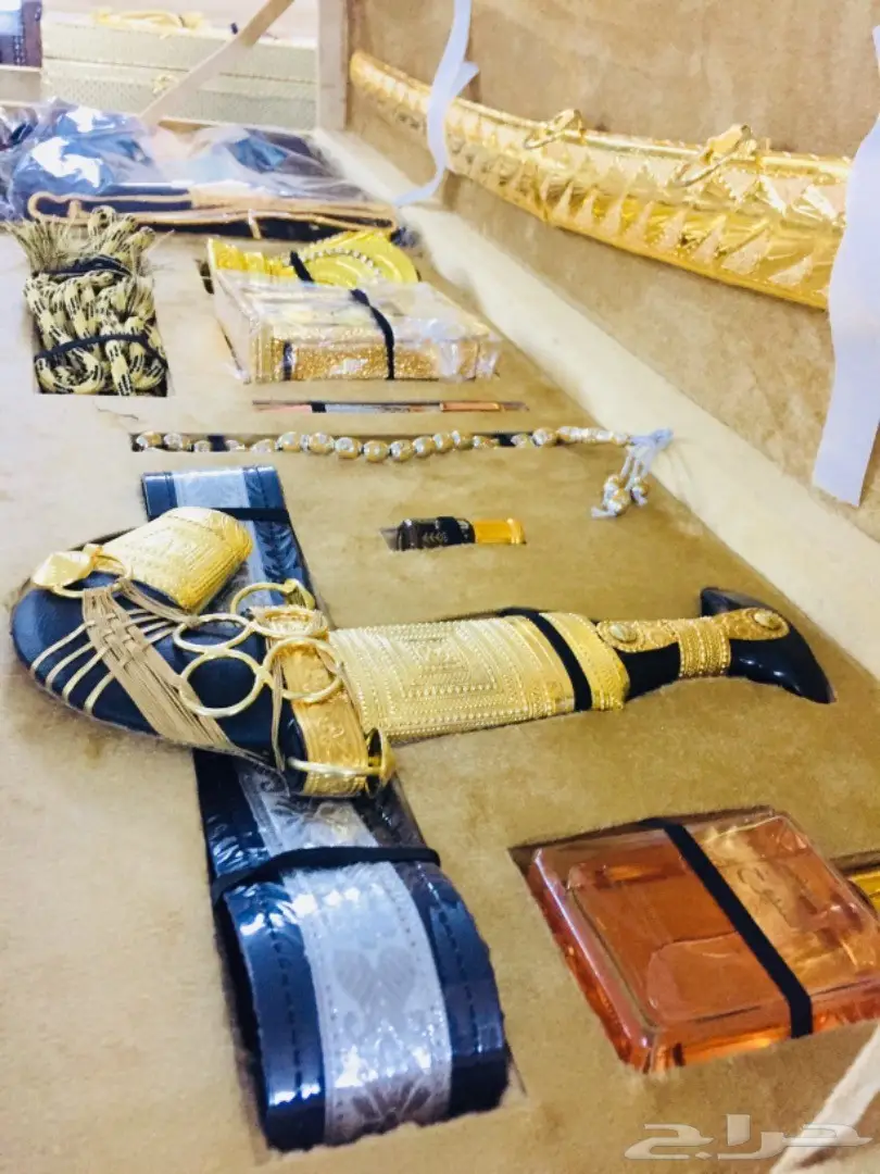 جديد 2018 طقم هدية فاخر ويجمل بسعر اجمل (image 3)