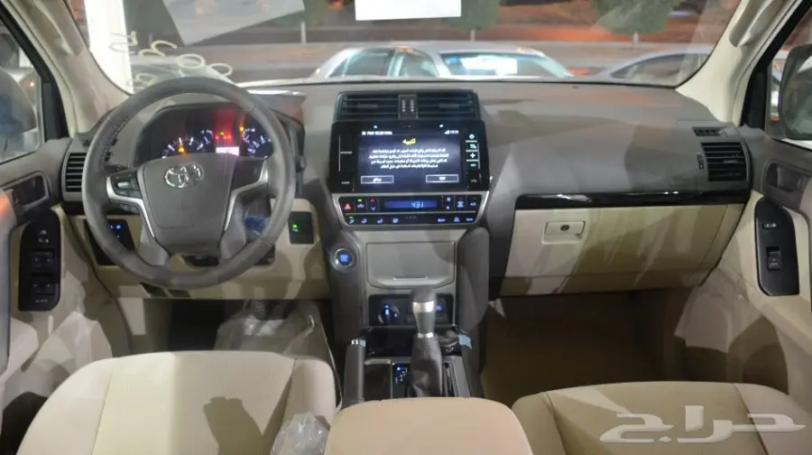 عرض على باجيرو 3.8 موديل2016 فل بسعر 99000 (image 13)