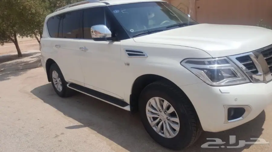 للبيع جيب باترول موديل2014 نظيف على الشرط (image 4)