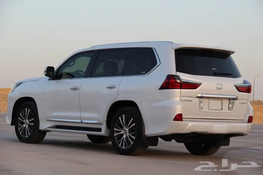 للبيع جيب لكزس نظيف (image 11)