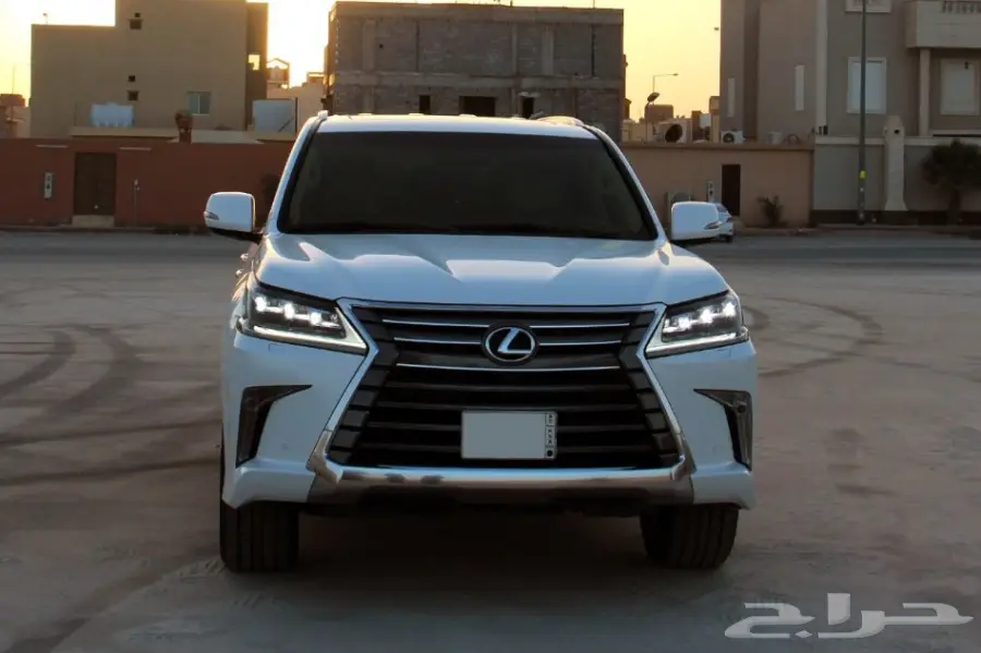 للبيع جيب لكزس نظيف (image 15)