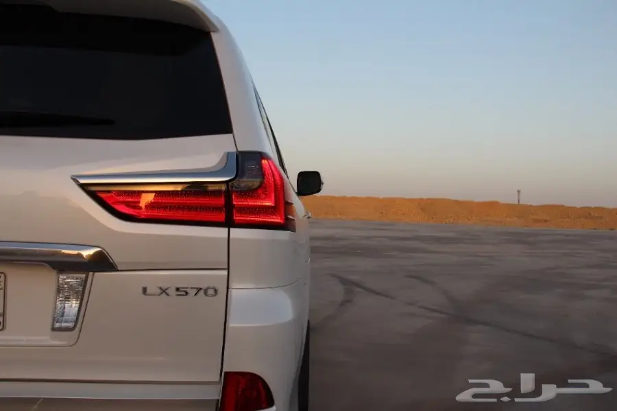 للبيع جيب لكزس نظيف (image 18)