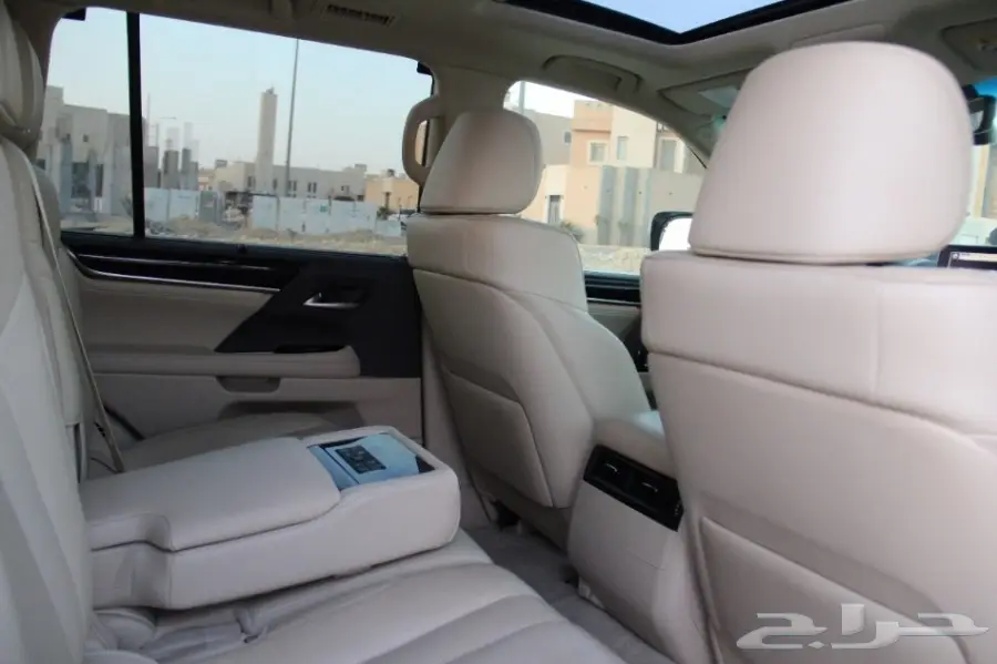 للبيع جيب لكزس نظيف (image 27)