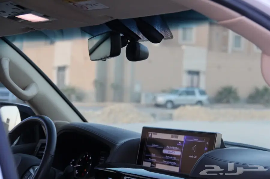 للبيع جيب لكزس نظيف (image 28)