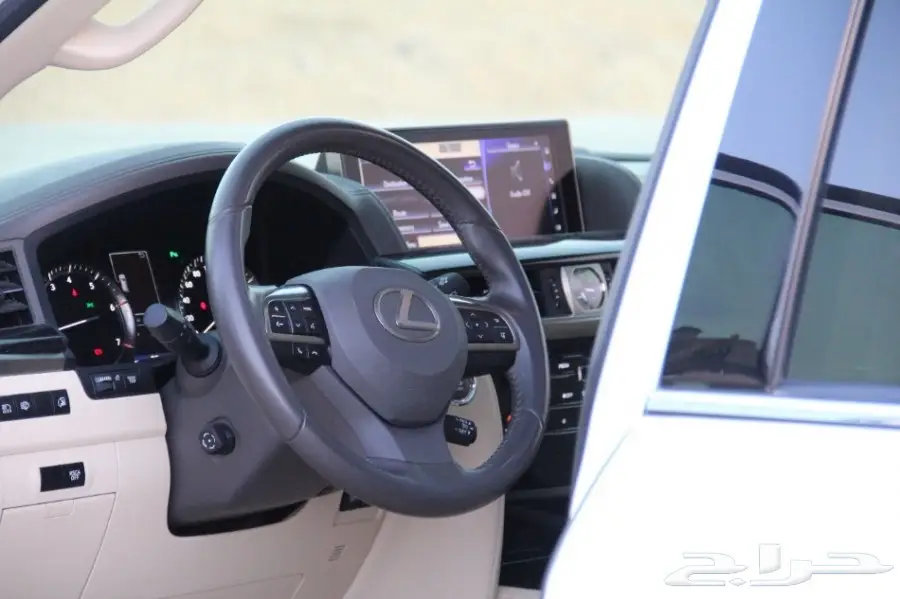 للبيع جيب لكزس نظيف (image 35)