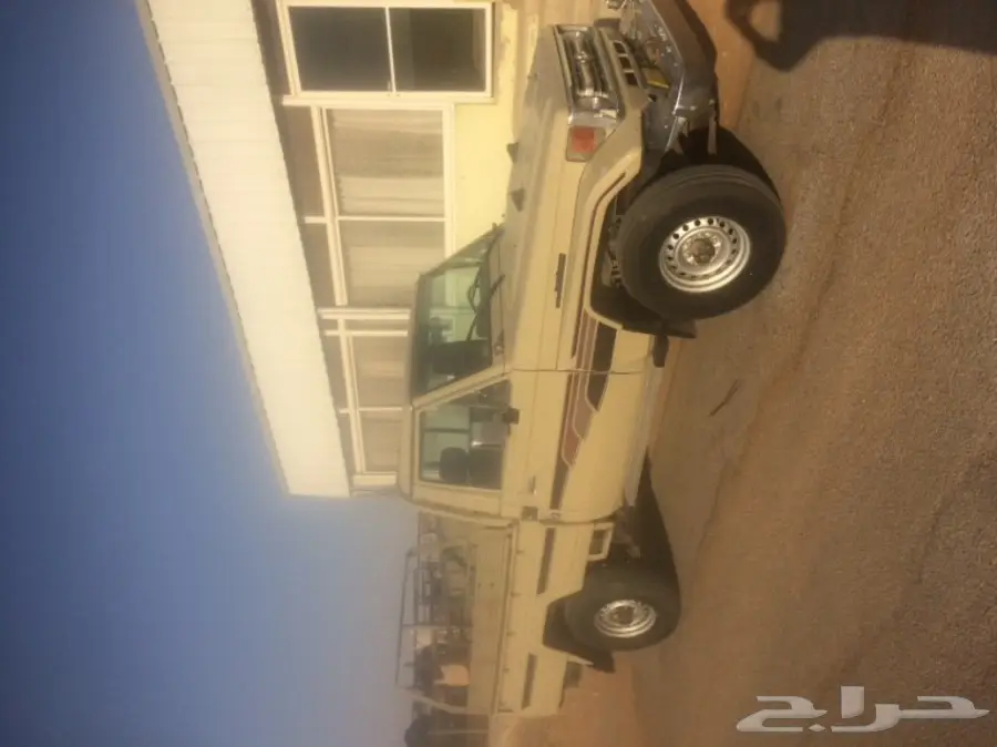 جيب شاص  للبيع بالخرج